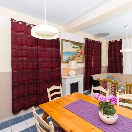 Premium Διαμέρισμα *