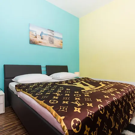 Premium Апартаменты *